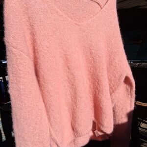 Cozy Soft Pink V-Neck Sweater 100% Mohair Contemporary Boxy